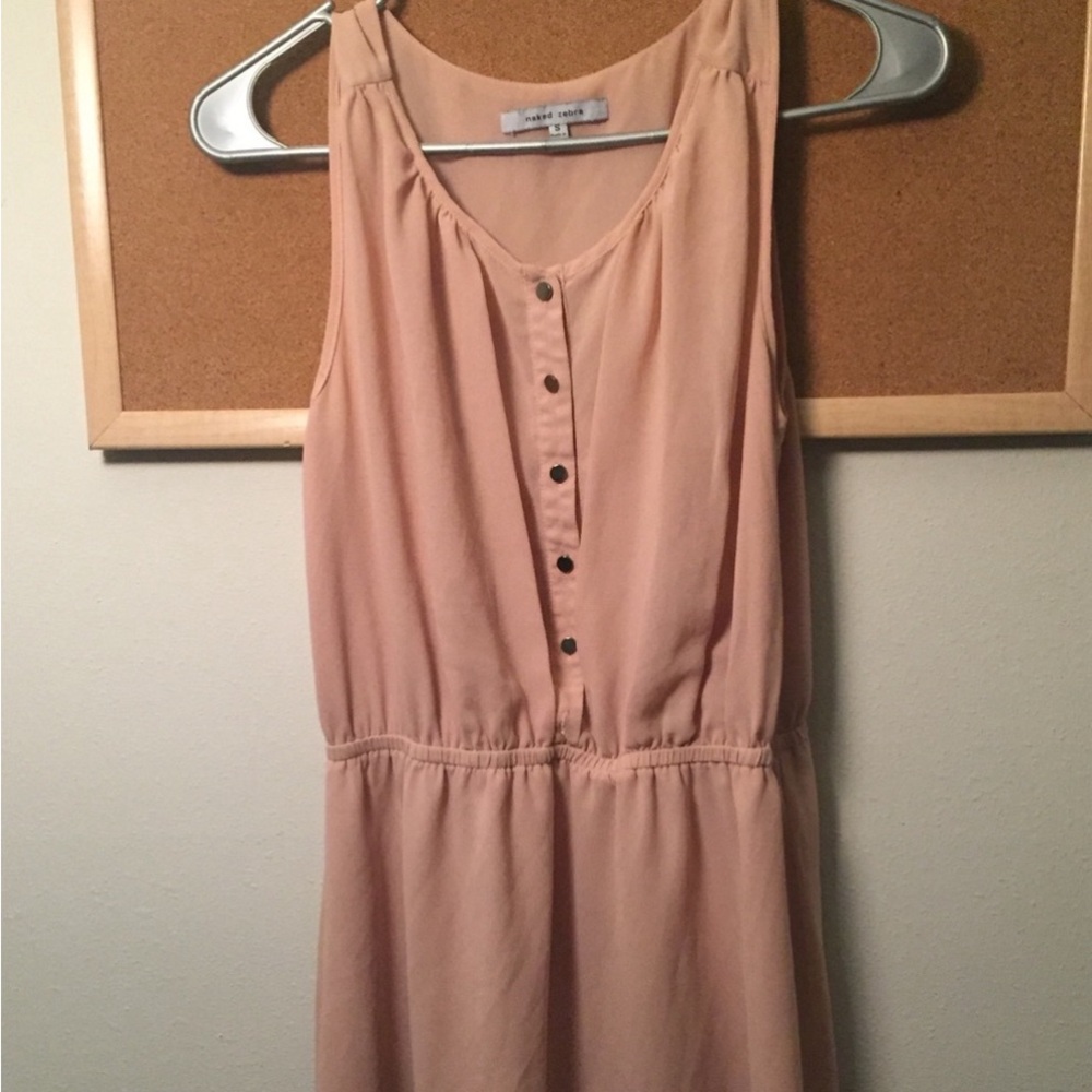 Rose pink dress with gold buttons 🌸